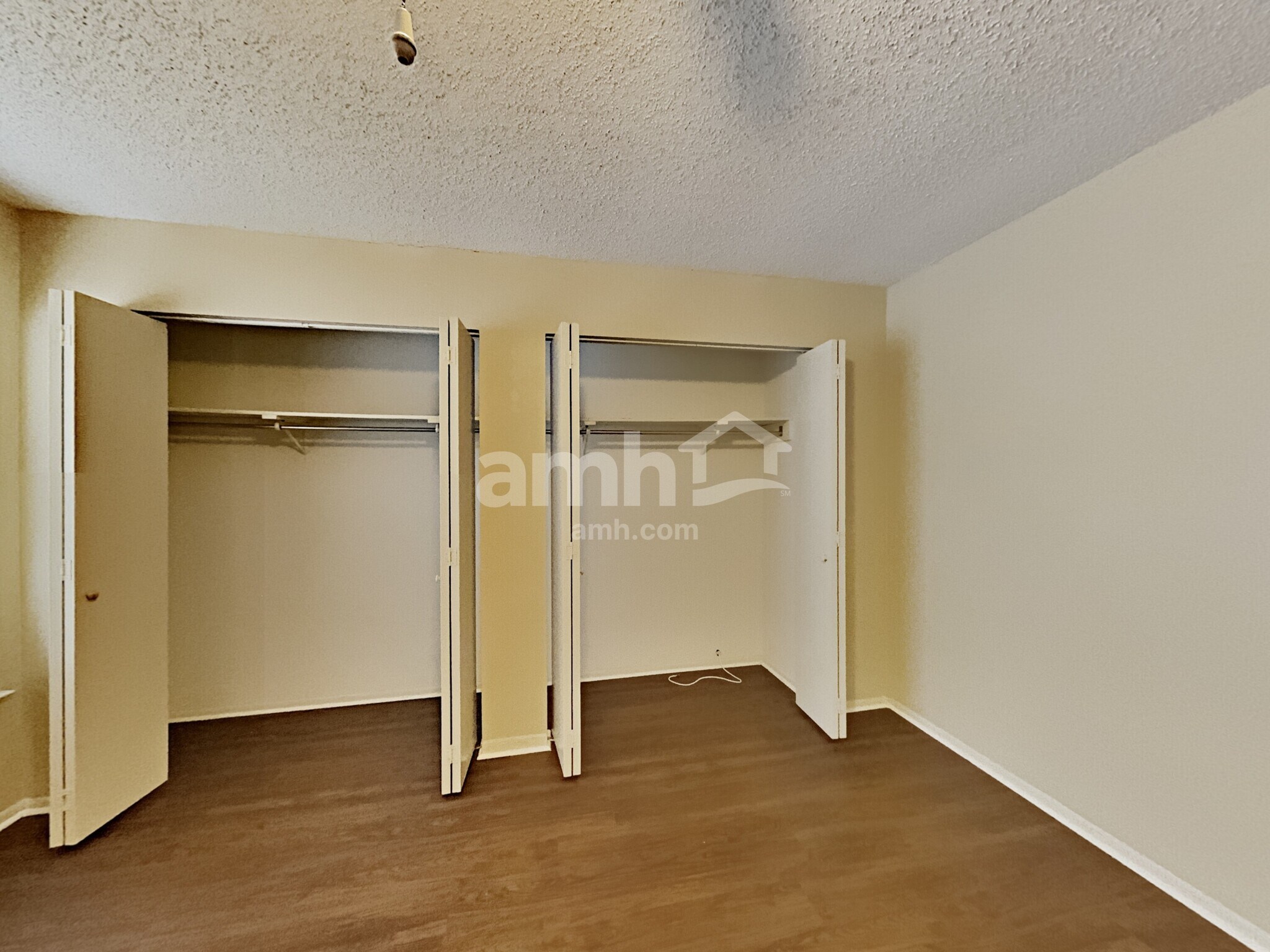 Building Photo - 8010 Manderly Pl