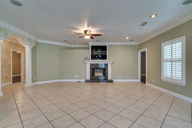 Building Photo - 3822 Indigo Cir