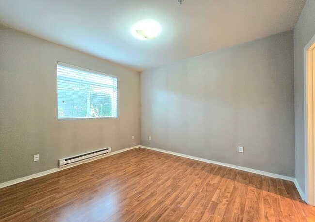 Building Photo - Condo in Brookwood Community in Bothell  Pet Friendly!