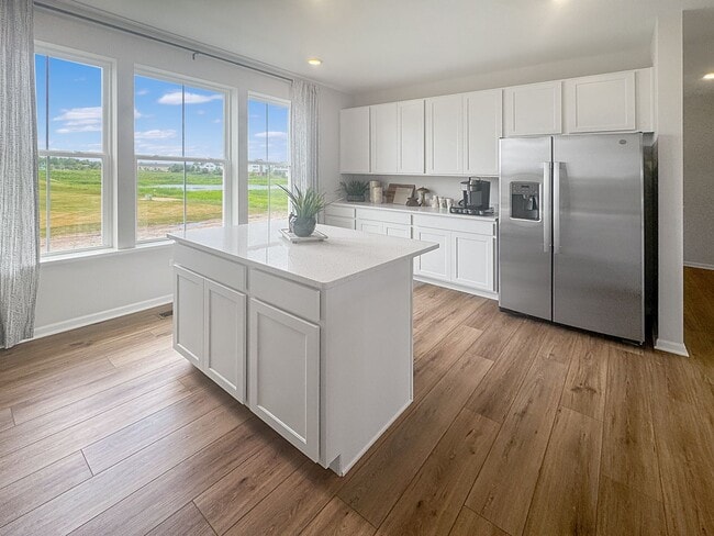 Building Photo - Brand new construction, end unit townhome!