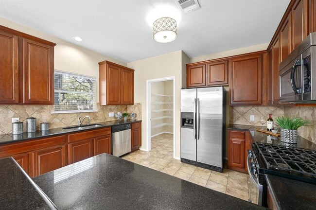 Building Photo - 8636 Harrier Dr