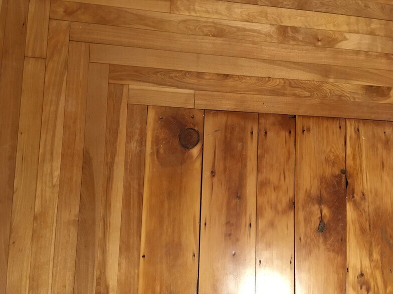 Floor detail - 8 Skerry St