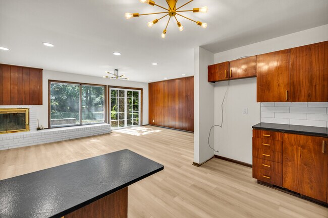 Building Photo - 5611 S Trenton Ave
