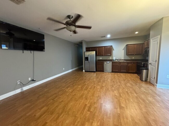 Building Photo - 6207 Jordans Pass Dr