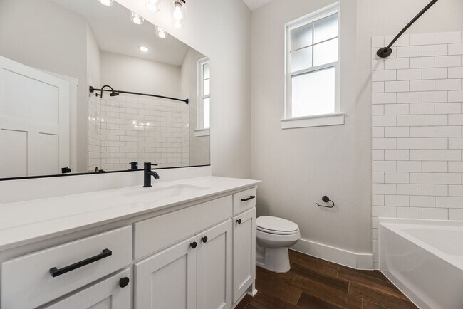 Building Photo - Lovely Custom Home in Beautiful Nevada!