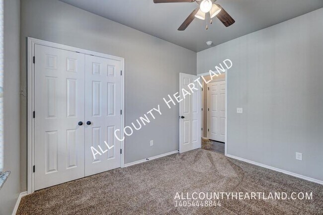 Building Photo - 1736 Eighty-Niner Ter