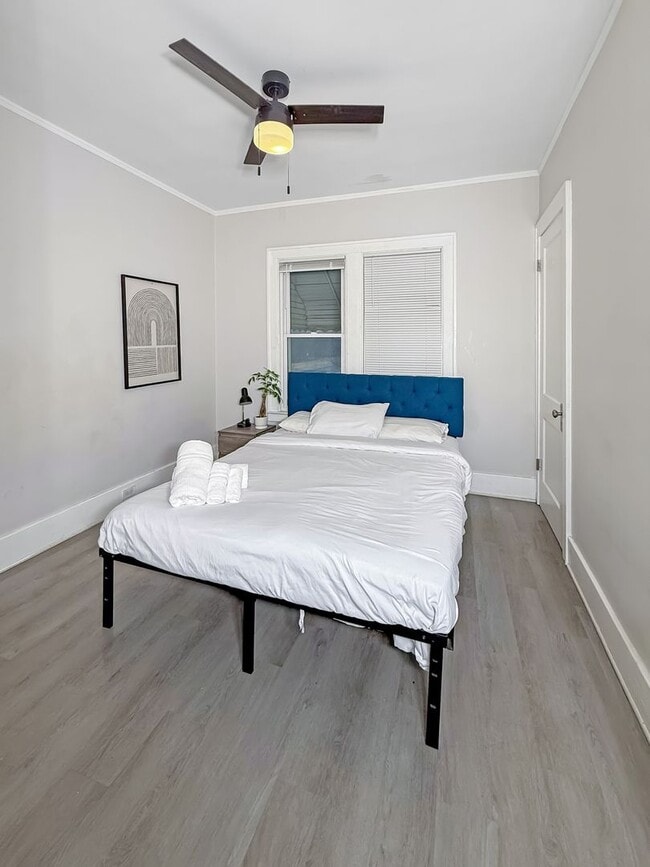 Building Photo - Calvert Duplex (The Shirley)