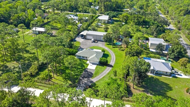 Building Photo - 12904 159th St N