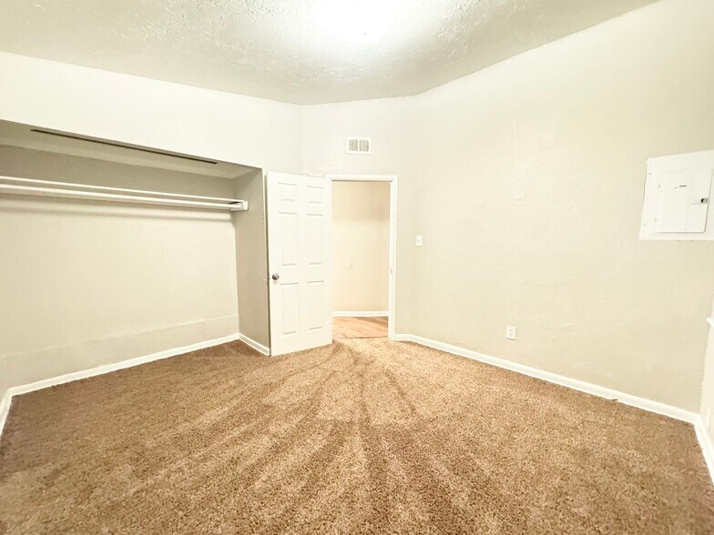 Building Photo - 616 NW 92nd St