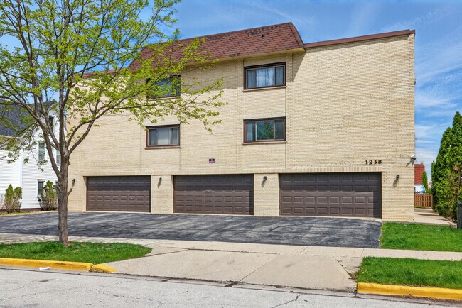 Building Photo - 1258 Brown St