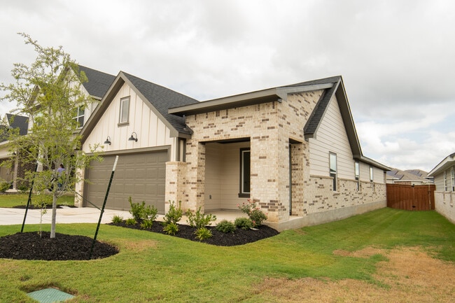 Building Photo - 416 Lone Cedar Rd