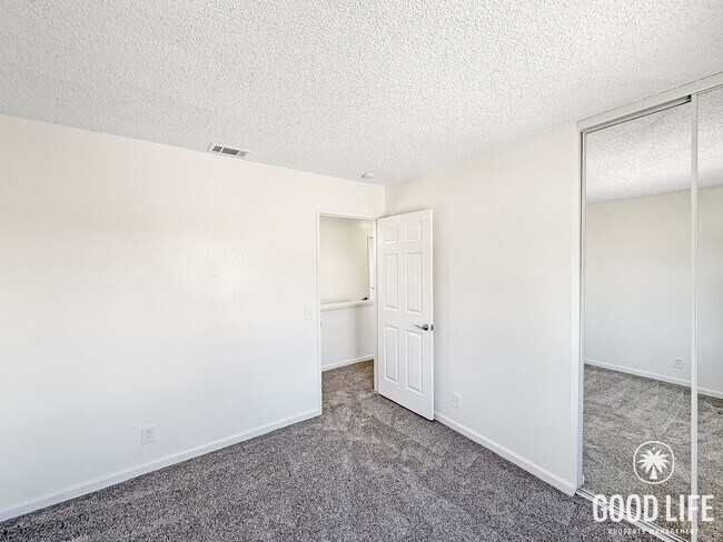 Building Photo - Stylish 4B/2.5BA Home in Moreno Valley with Attached Garage and Upgraded Interiors