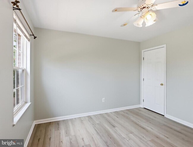 Building Photo - 8 Quails Nest Ct