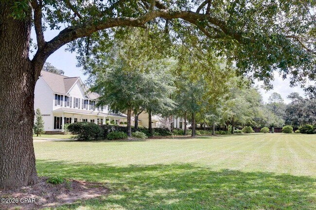 Building Photo - 4026 Oak Forest Dr