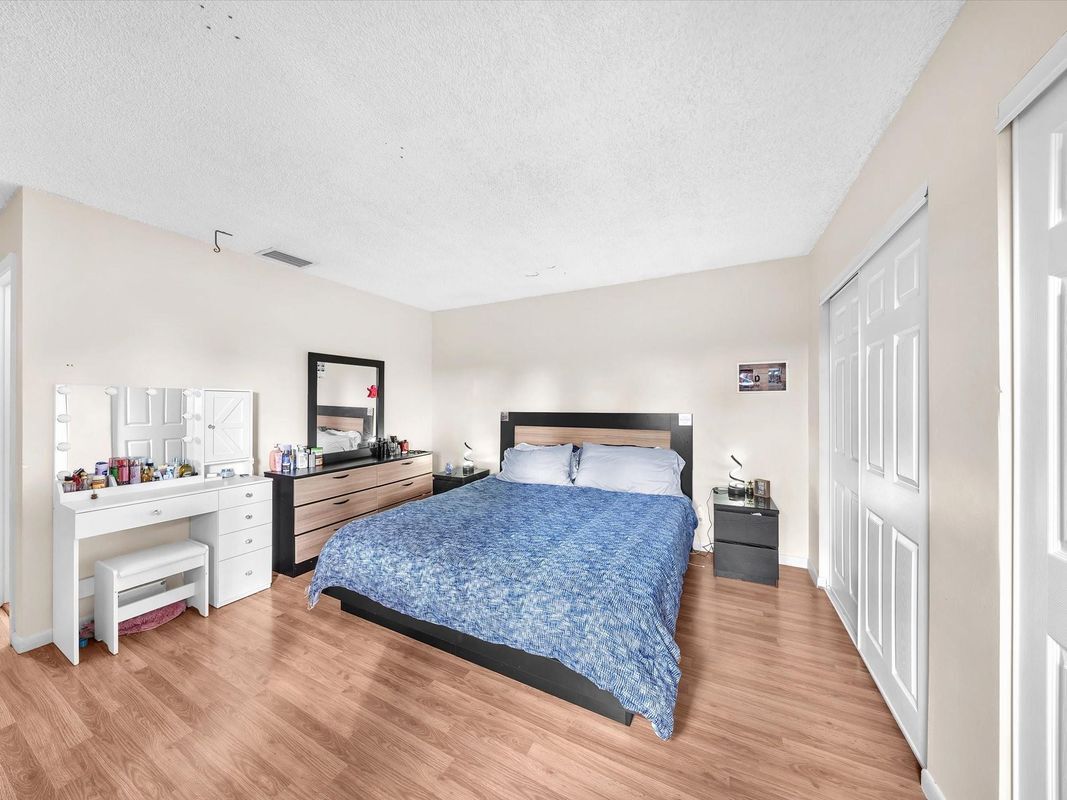 Building Photo - 2496 NW 99th Ave