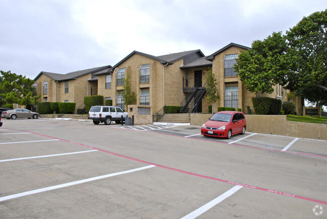 Primary Photo - Country Club Condos