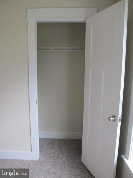 Building Photo - 43 Lee St