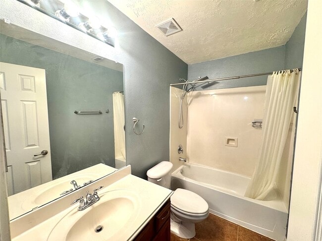 Building Photo - 14 Harbinger Ct