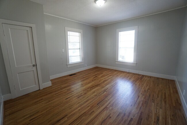 Building Photo - 4335 Jackson St