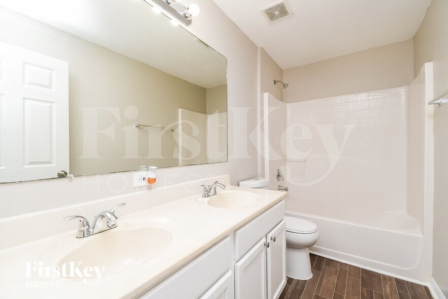 Building Photo - 4146 Woodley Creek Rd