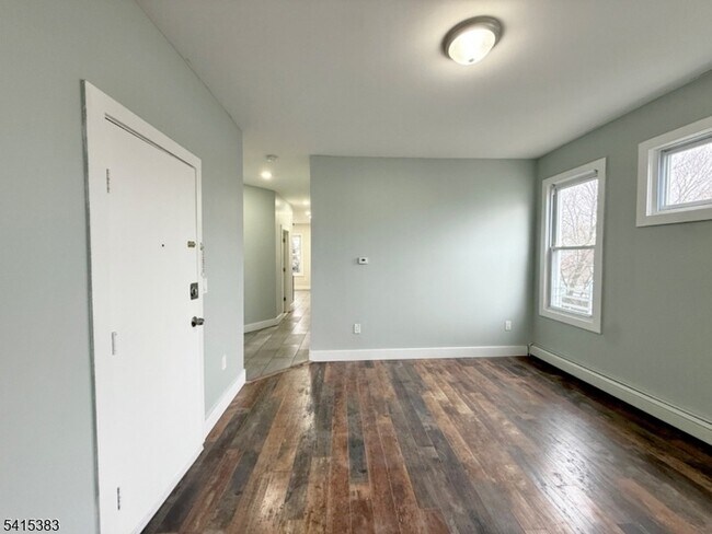 Building Photo - 534 S 20th St