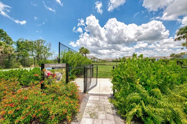 Building Photo - 5664 Blue Reef Pl