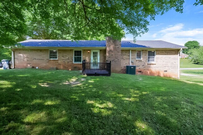 Building Photo - 99 Sleepy Hollow Trail