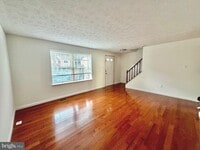 Building Photo - 1234 Elm Grove Cir