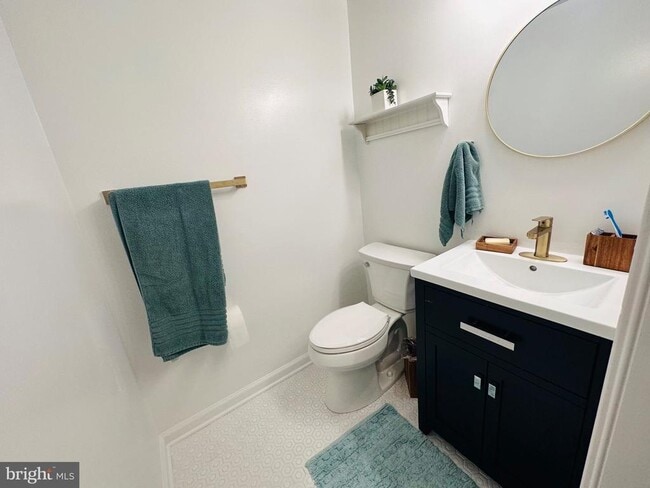 Building Photo - 12010 Glen Alden Rd