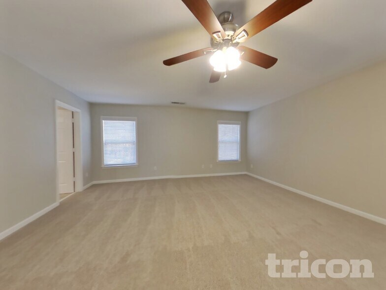 Building Photo - 241 Branch Valley Dr