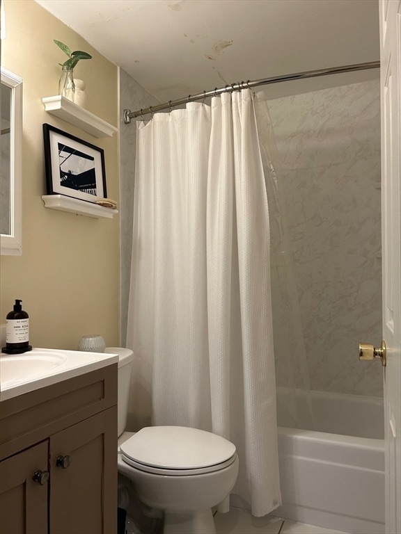 Building Photo - 390 Riverway