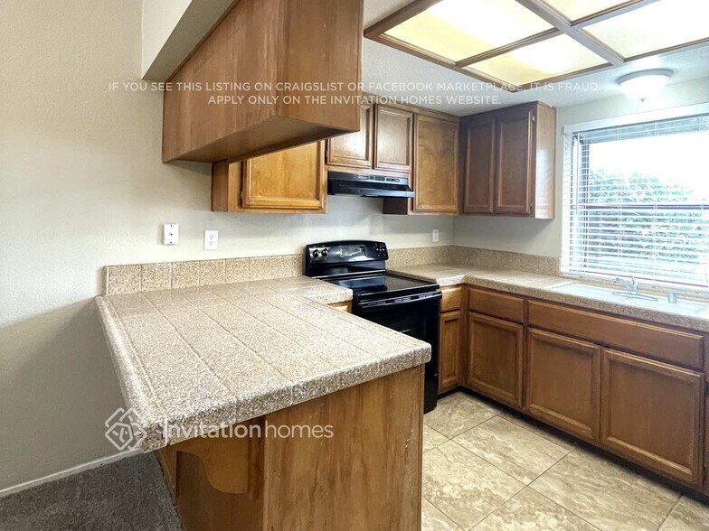 Building Photo - 135 Saginaw Cir