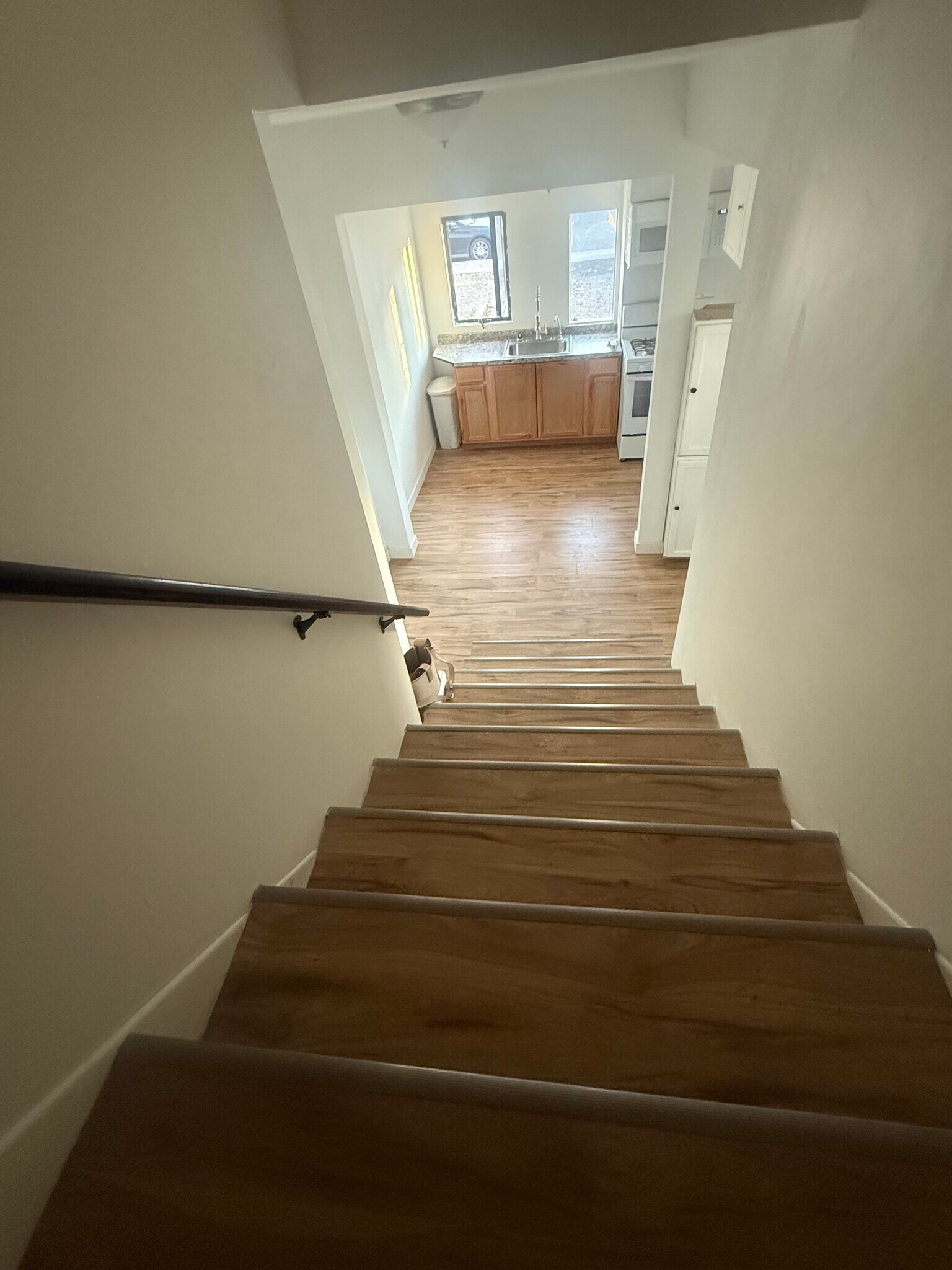 Building Photo - 29 E 2nd Ave