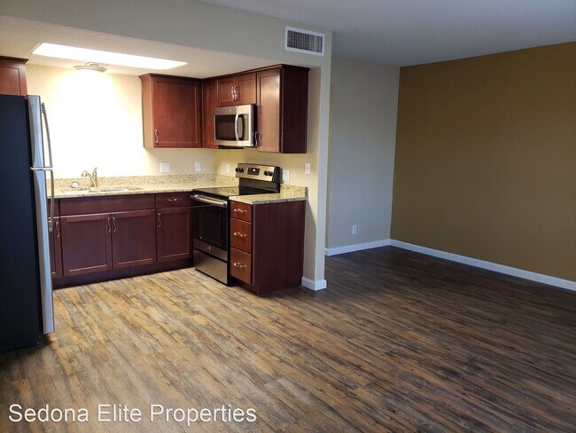 Building Photo - 120 E Cortez Dr