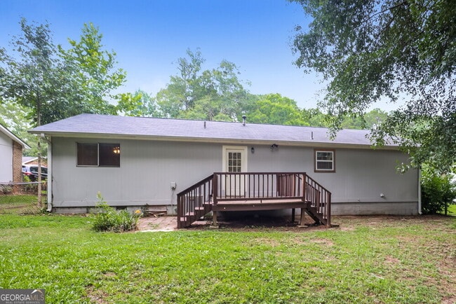 Building Photo - 6133 Fieldcrest Dr