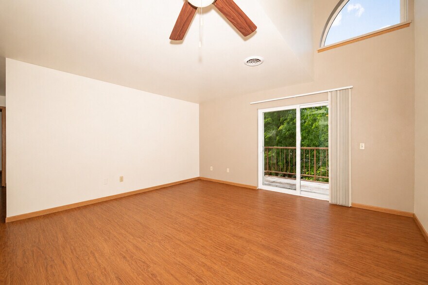 Building Photo - Timber Bluff