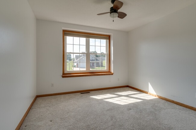 Building Photo - 12912 Silver Springs Ln