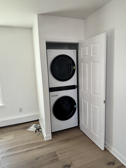 WandD closet - 1004 Heck St