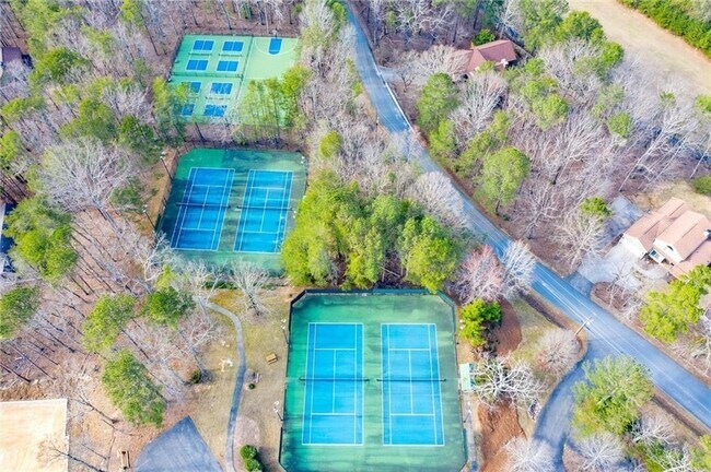 Building Photo - 309 Trappers Bluff