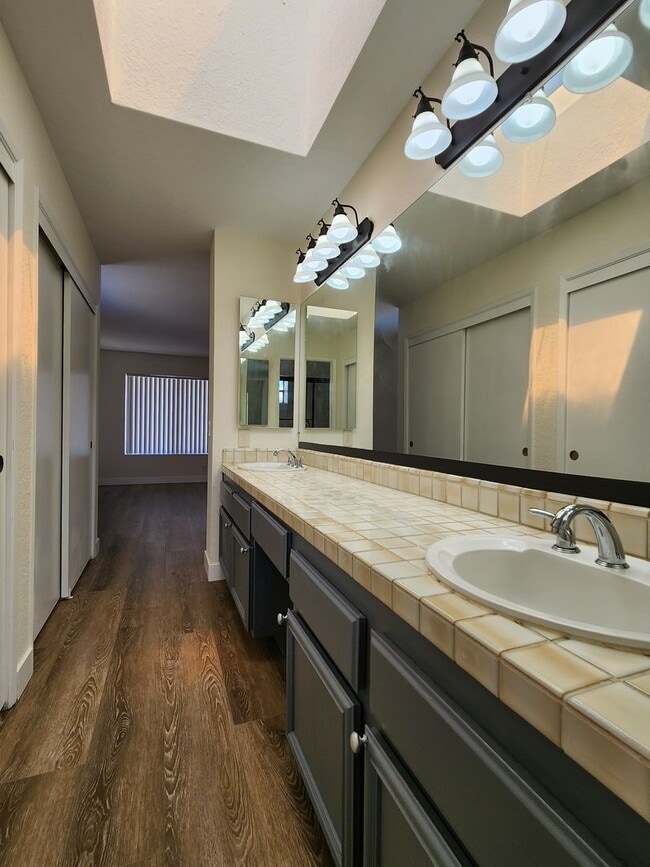 Building Photo - Scripps Ranch - Two Story Home - 3 Car Garage