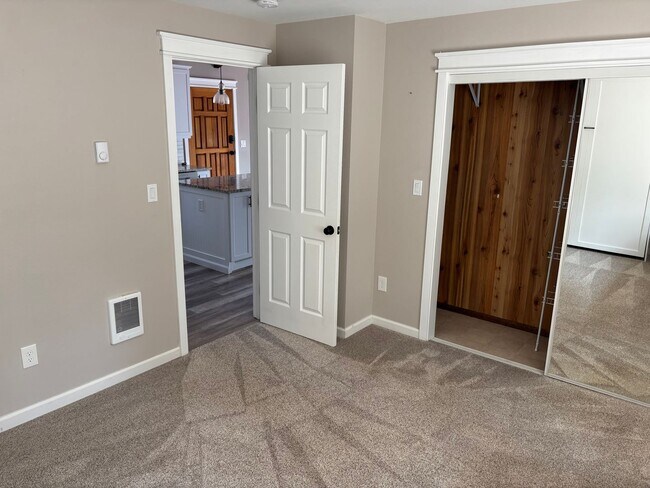 Building Photo - Beautiful 2 Bed, 2 Bath Home for Rent in Ocean Shores!