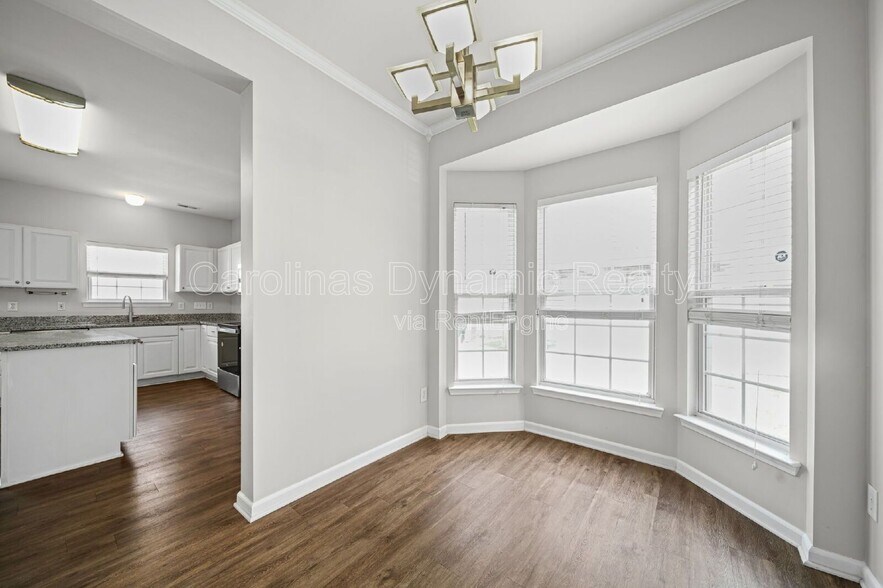 Building Photo - 12439 Blossoming Ct