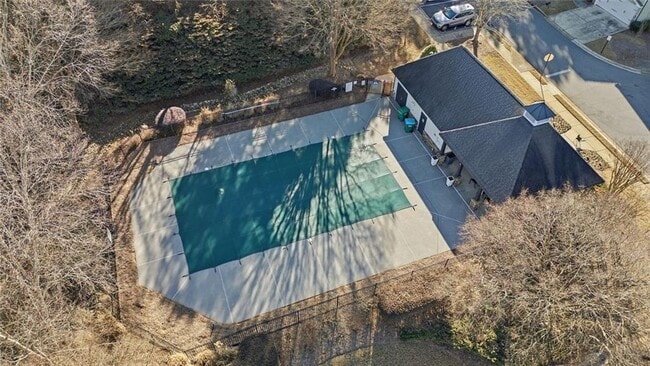 Building Photo - 513 Broughton Dr