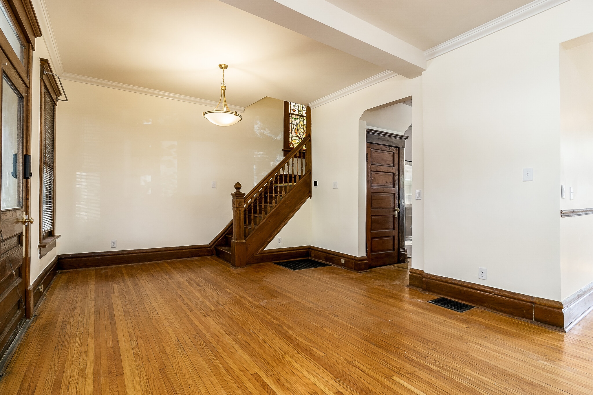 Building Photo - 986 Neil Ave