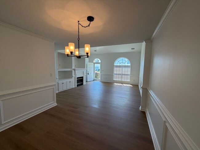 Building Photo - Immaculate townhome in Bay Hill