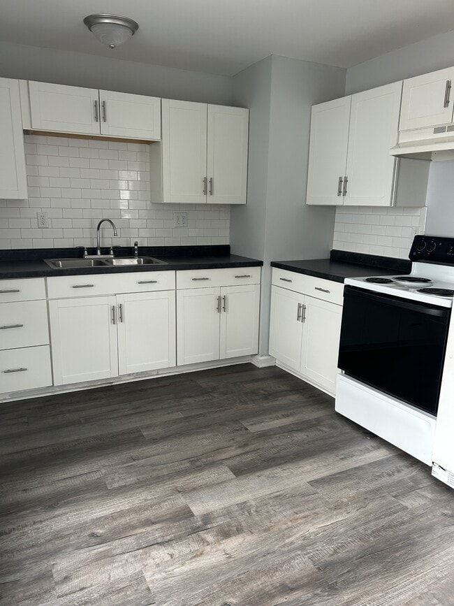 Building Photo - 6713 52nd St