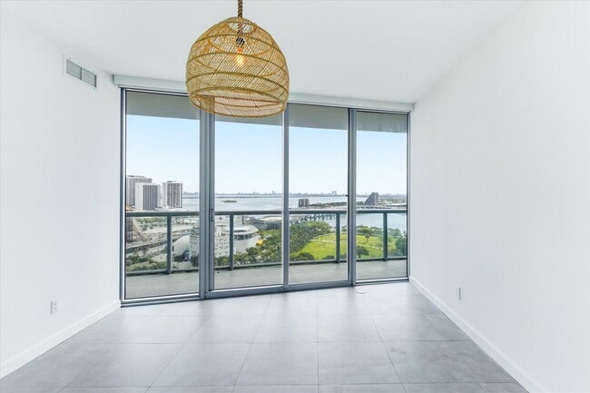 Building Photo - 888 Biscayne Blvd