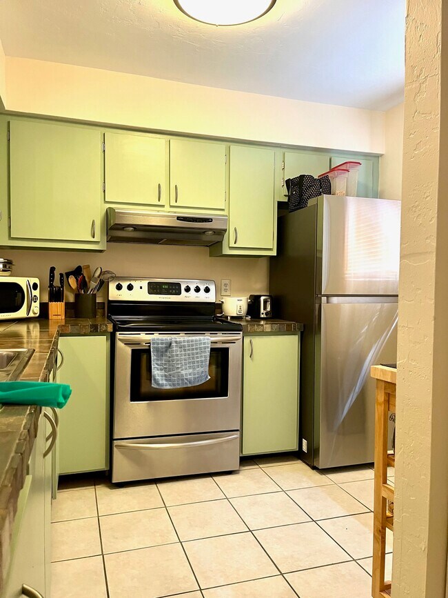 Building Photo - 2206 SW 39 Dr