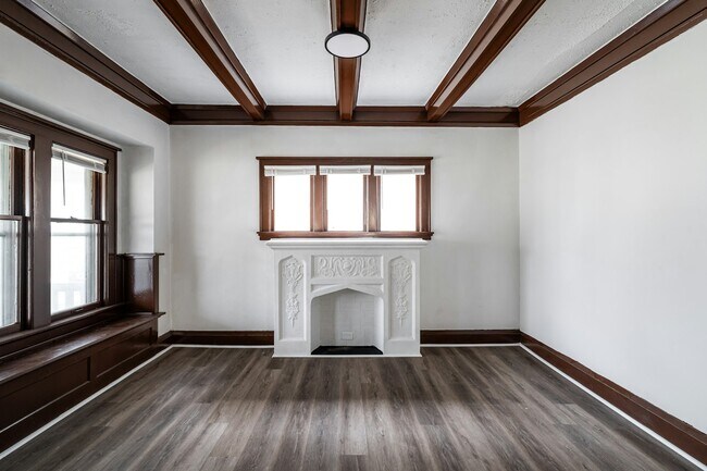 Building Photo - 3180 N 15th St