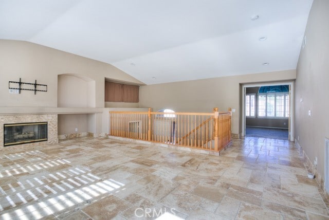 Building Photo - 2029 Vista Del Sol